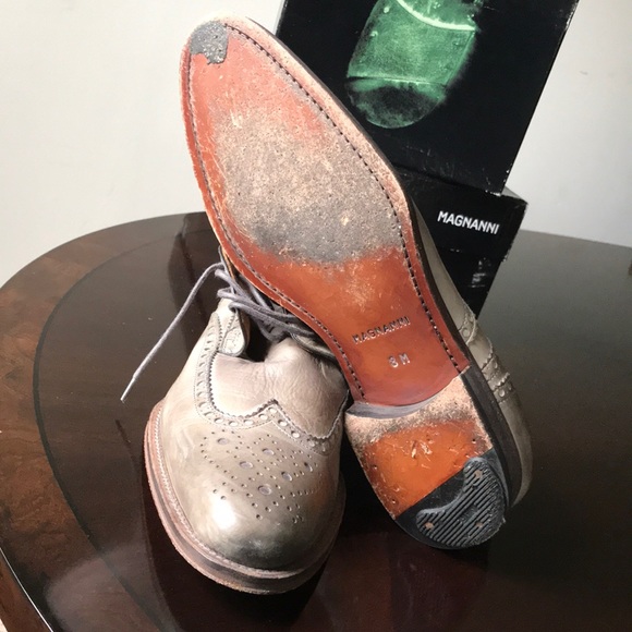 Magnanni Gray 8M lace Up Wing tip Oxford shoes